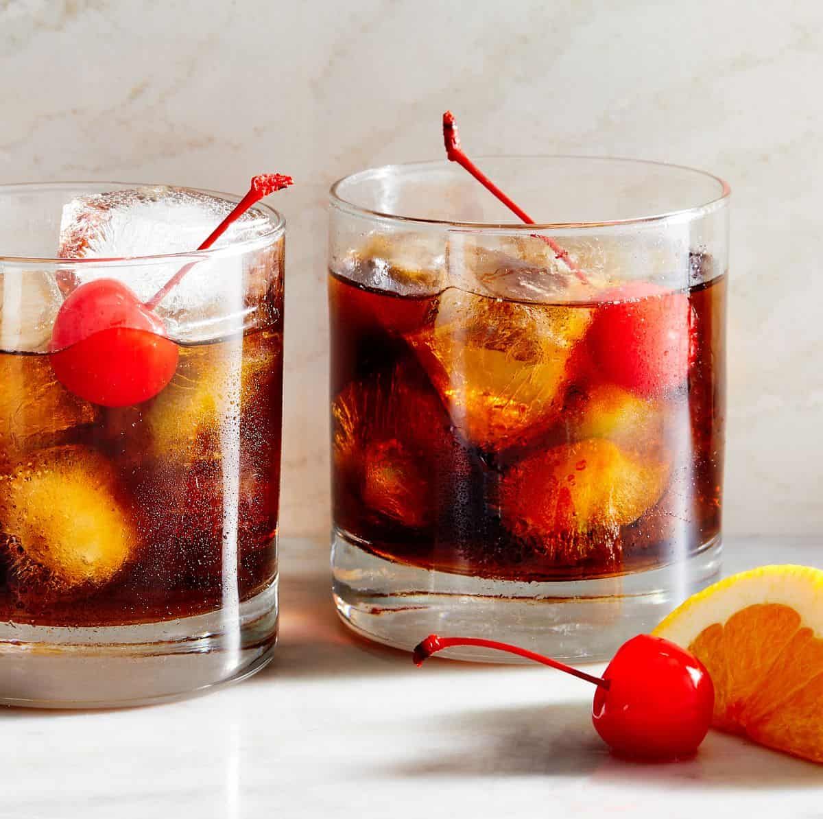 How to make Black Russian cocktail