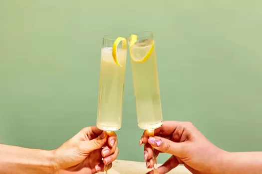how to make French 75 cocktail