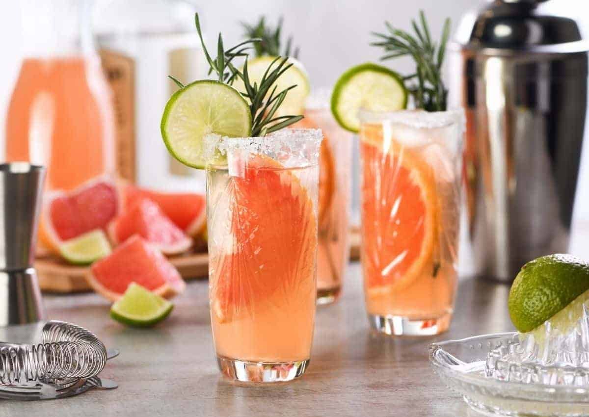Paloma cocktail